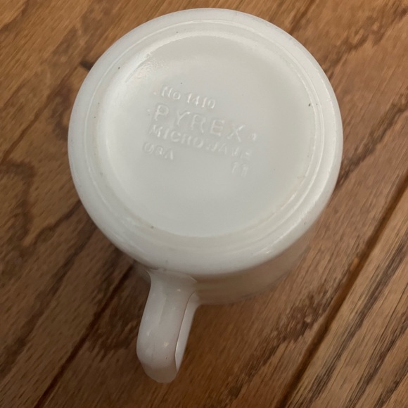 Vintage Pyrex Snowflake mug - Picture 4 of 6